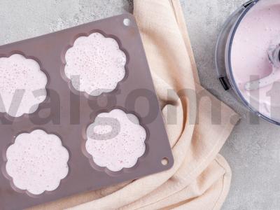 Lengvas braškių desertas Žingsnis 2