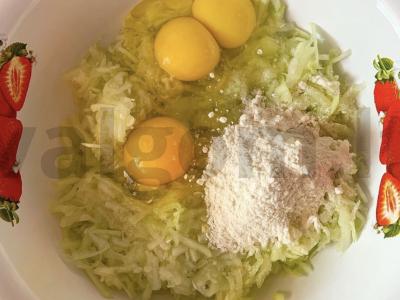 Cukinijų pyragas Žingsnis 1