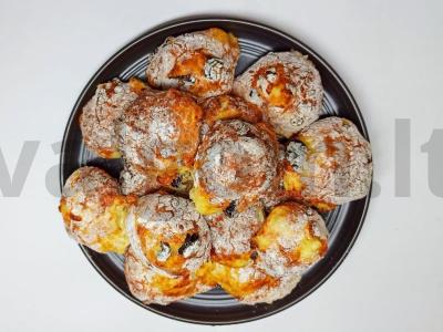 Orkaitėje kepti sūrio pyragaičiai pagrindine nuotrauka