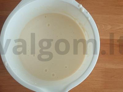 Kreminiai blyneliai ant kefyro Žingsnis 4