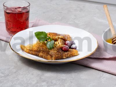 Blyneliai su kukurūzų ir grikių miltais pagrindine nuotrauka