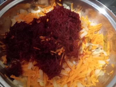 Virti barščiai ant jautienos kaulų Žingsnis 4