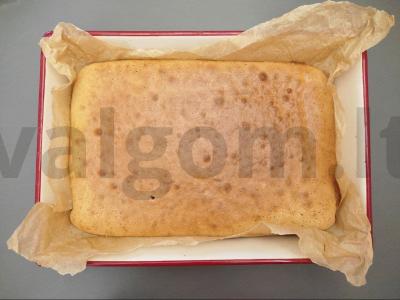 Žemės riešutų pyragas su vaniliniu kremu Žingsnis 2