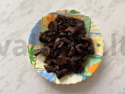 Užkandžių ikrai "Grybų metas" Žingsnis 1