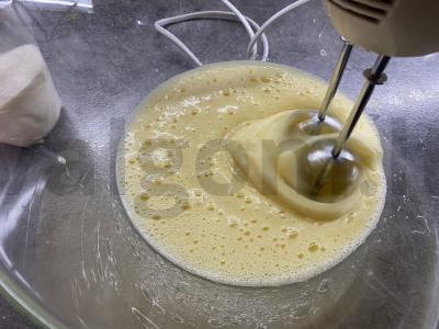 Tortas su šokoladiniu pyragu ir žemės riešutais Žingsnis 2