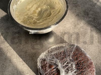 Tortas su šokoladiniu pyragu ir žemės riešutais Žingsnis 5