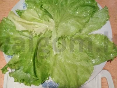 Kaprėsų salotos su medaus ir garstyčių padažu Žingsnis 1