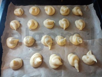 Profiterolės be įdaro Žingsnis 2