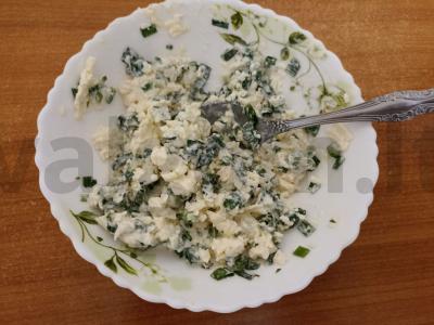 Pomidorų ir lydyto sūrio užkandis Žingsnis 2