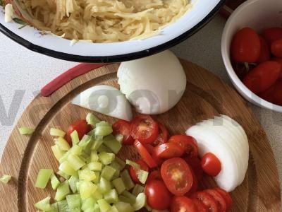 Bulvių pica su vištiena ir daržovėmis Žingsnis 1