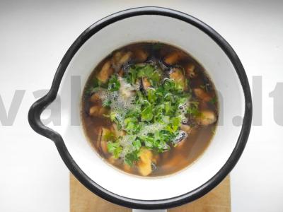 Marinuotos midijos su petražolėmis Žingsnis 4