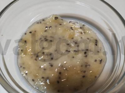 Desertas su bananais, chia sėklomis, musli ir riešutais Žingsnis 1