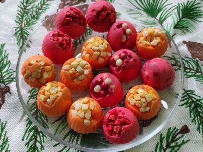 Naminiai saldumynai su braškėmis pagrindine nuotrauka