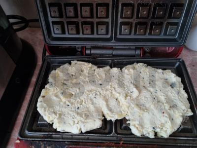 Bulvių vafliai su kiaušiniu Žingsnis 3