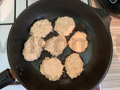 Oro obuolių paplotėliai su kefyru Žingsnis 3