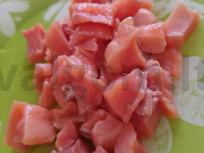 Norvegiška sriuba su šaltai rūkytu upėtakiu Žingsnis 2