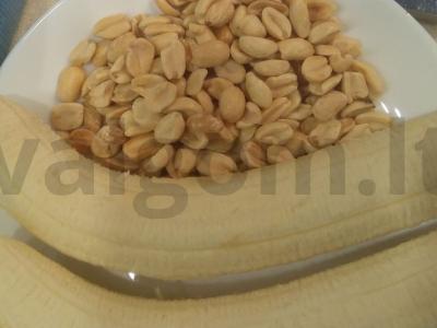 Avižų-bananų pyragas be miltų ir kepimo Žingsnis 1