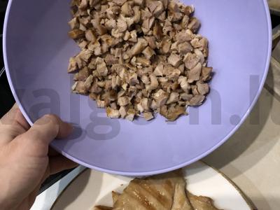 Ant grotelių kepti suktinukai a la Cezaris. Žingsnis 2