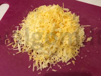 Ant grotelių kepti suktinukai a la Cezaris. Žingsnis 3