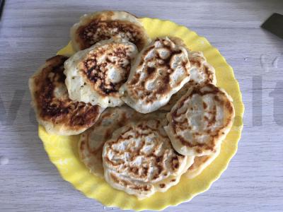 Sūrūs ryžių paplotėliai pagrindine nuotrauka