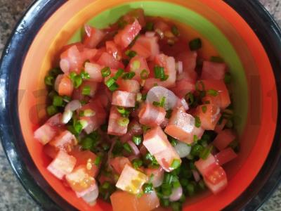 Brusketos su raudona žuvimi šventiniam stalui Žingsnis 2