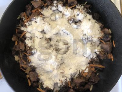 Naminis briedienos guliašas Žingsnis 11