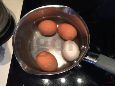 Salotos su krabų lazdelėmis ir baltaisiais kopūstais Žingsnis 1