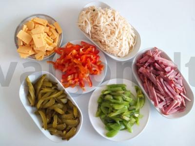 Kokteilinės salierų salotos su kiviais Žingsnis 1