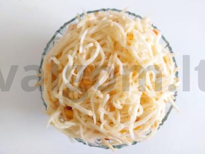 Kokteilinės salierų salotos su kiviais Žingsnis 2