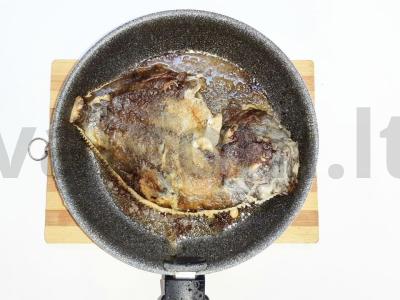 Aromatinga kepta plekšnė su pienu Žingsnis 5