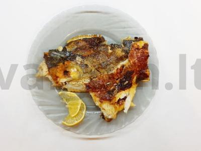 Aromatinga kepta plekšnė su pienu pagrindine nuotrauka