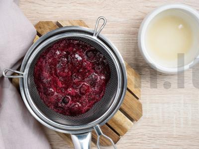 Spanguolių agar-agar putėsiai Žingsnis 1