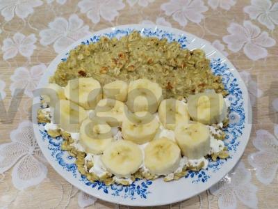 Saldus avižinių dribsnių blynas su varške ir bananais Žingsnis 4