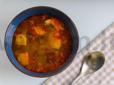 "Tom Yum" su jūros gėrybėmis ir grybais pagrindine nuotrauka
