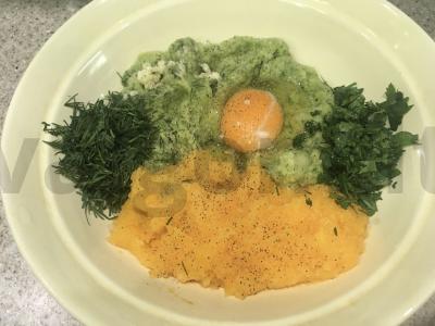 Cukinijų blyneliai su moliūgais Žingsnis 2