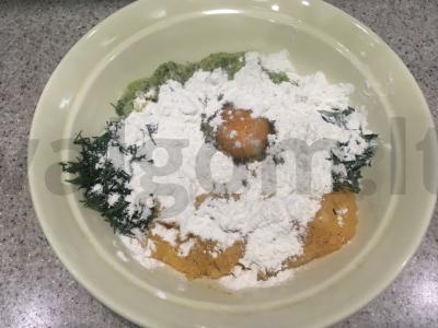 Cukinijų blyneliai su moliūgais Žingsnis 3