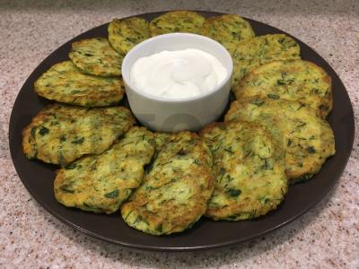 Cukinijų blyneliai su moliūgais pagrindine nuotrauka