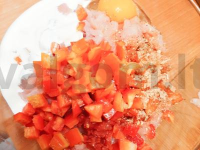 Vištienos kotletai be maltos mėsos su daržovėmis Žingsnis 2