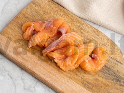 Soba su lašiša, daržovėmis ir saldžiarūgščiu padažu Žingsnis 1