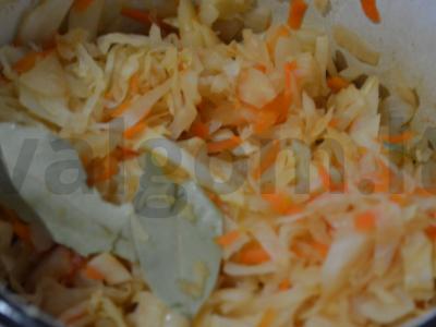 Troškinti kopūstai su kvapniais maltais pipirais Žingsnis 3
