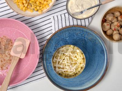 Salotos su kukurūzais ir konservuotais grybais Žingsnis 1