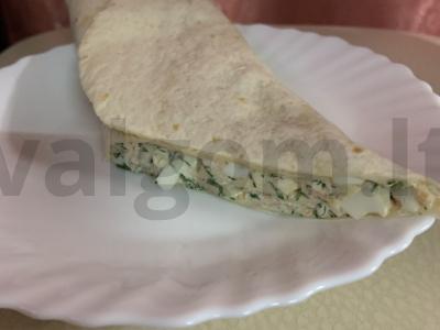 Pita ritinėlis su tunu pagrindine nuotrauka