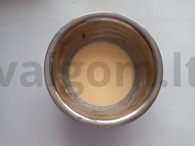 Migdolų miltų keksiukai su grietine Žingsnis 2