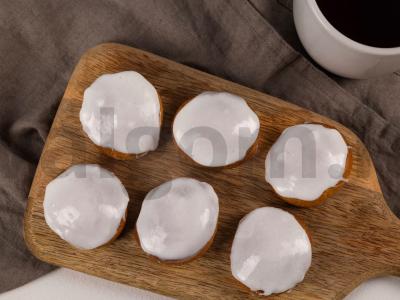 Kaip gaminti glazūruotus meduolių pyragus pagrindine nuotrauka