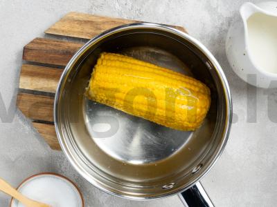 Kukurūzai grietinėlės padaže Žingsnis 1