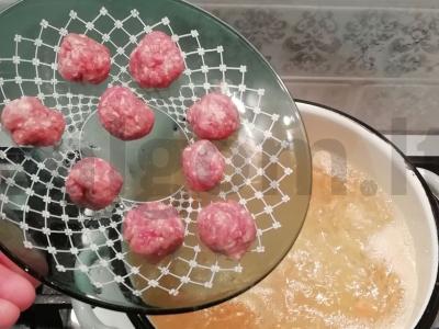 Kūdikių sriuba su mėsos kukuliais ir ryžiais Žingsnis 1