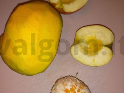 Varškės ir vaisių desertas su mangais Žingsnis 1