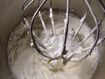 Švelnus grietinėlės tortas su maskarpone Žingsnis 3