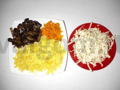 Salotos su šprotais ir korėjietiškomis morkomis Žingsnis 4