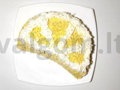 Salotos su šprotais ir korėjietiškomis morkomis pagrindine nuotrauka